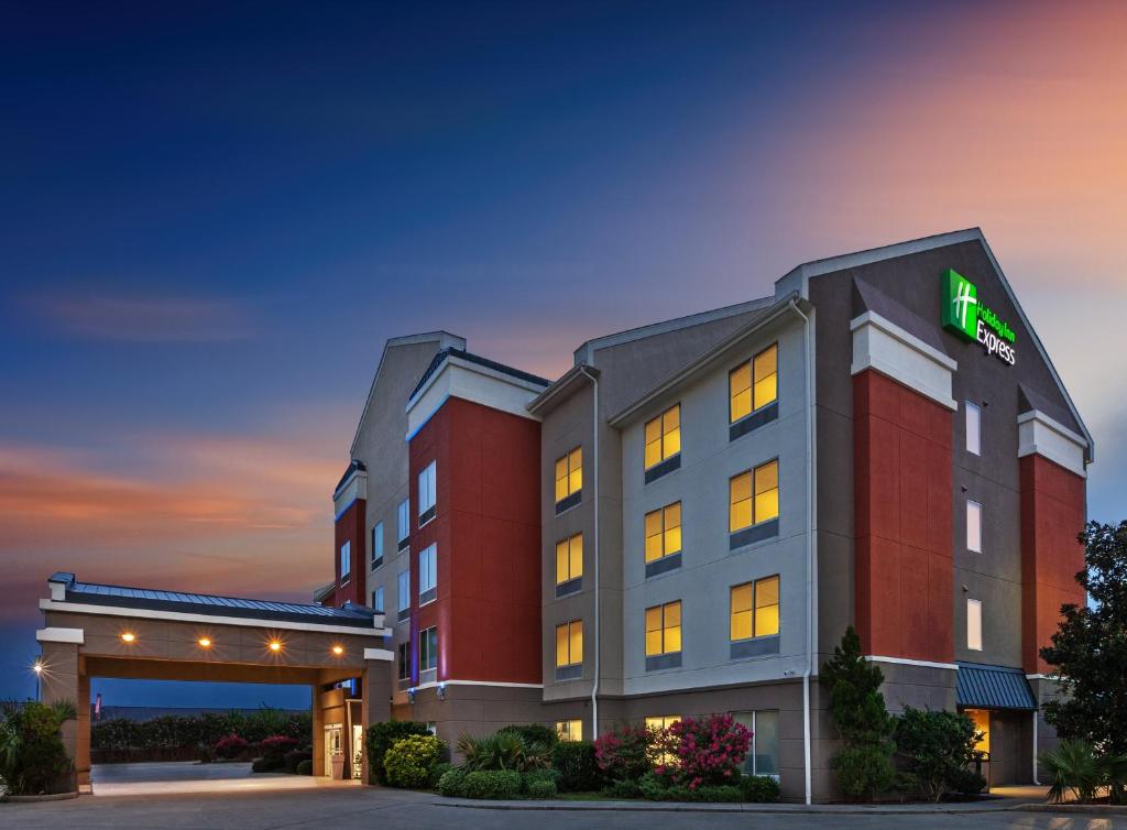 Holiday Inn Express New Orleans East an IHG Hotel Main image 1